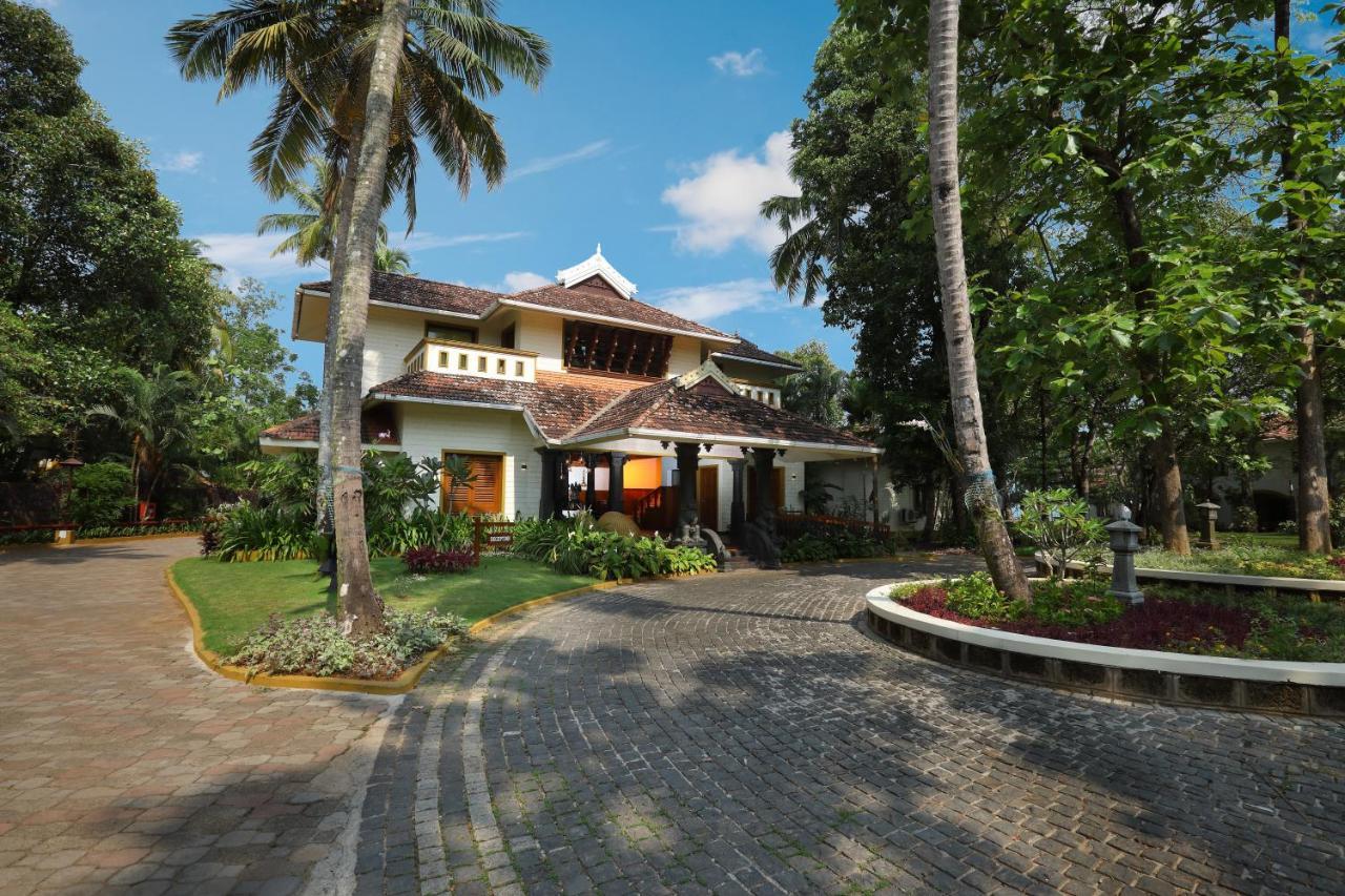 The World Backwaters, Alleppey Hotel Kumarakom Exterior photo