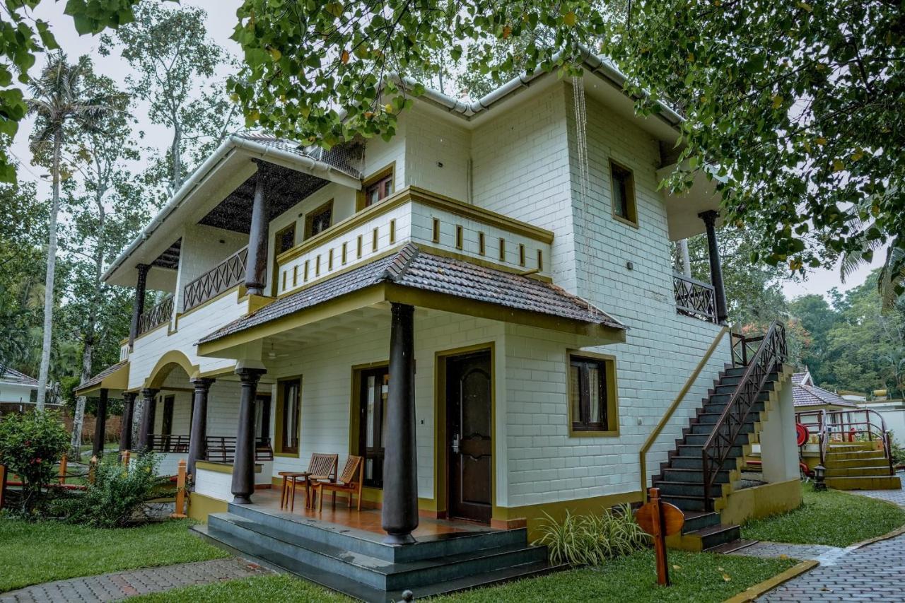 The World Backwaters, Alleppey Kumarakom Exterior photo